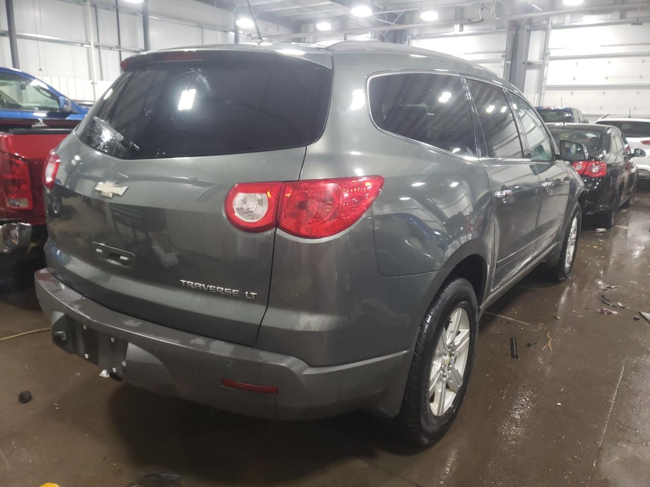 Photo 4 from auction – 2011 CHEVROLET TRAVERSE L with VIN 1GNKRGEDXBJ179185