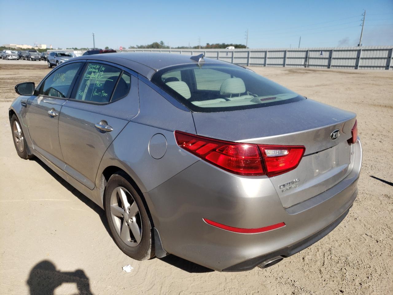 Photo 3 from auction – 2015 KIA OPTIMA LX with VIN 5XXGM4A76FG389384
