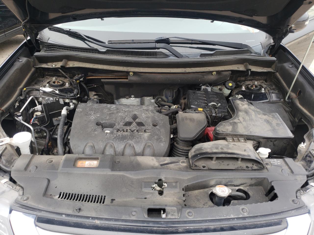 Photo 7 from auction – 2018 MITSUBISHI OUTLANDER with VIN JA4AD3A32JZ000222