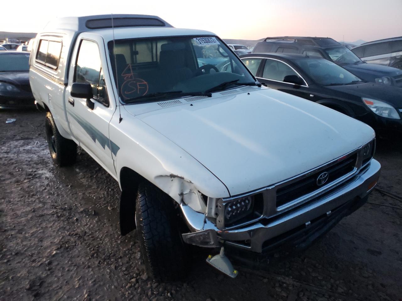 TOYOTA PICKUP 1/2 1992 with VIN JT4RN01P2N0037949 - Photo from auction