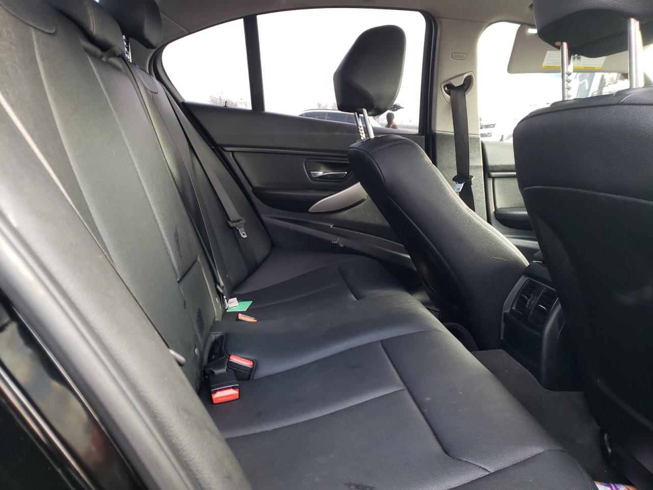 Photo 6 from auction – 2017 BMW 320 XI with VIN WBA8E5G59HNU42192