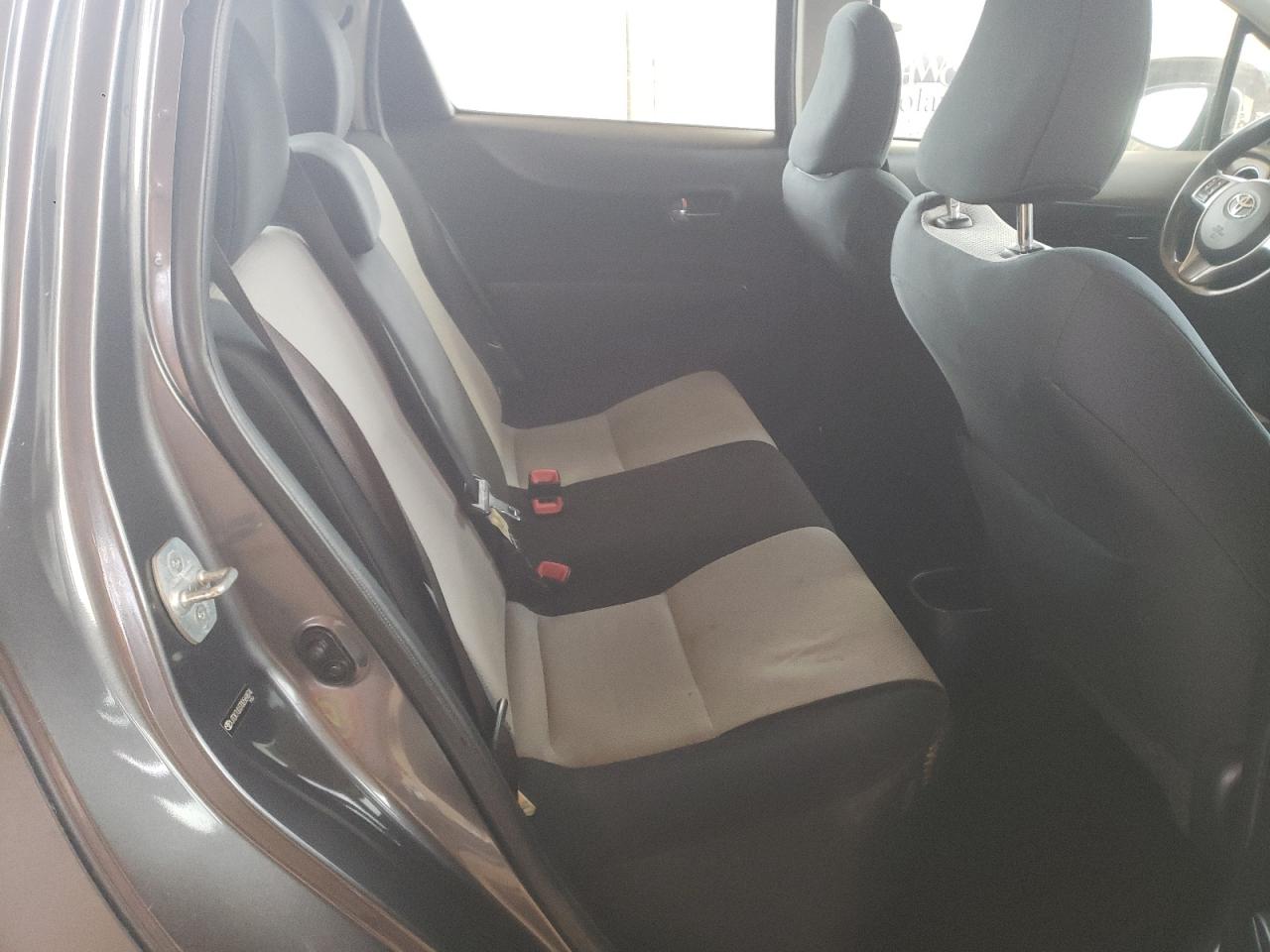Photo 6 from auction – 2013 TOYOTA YARIS with VIN JTDKTUD37DD569874