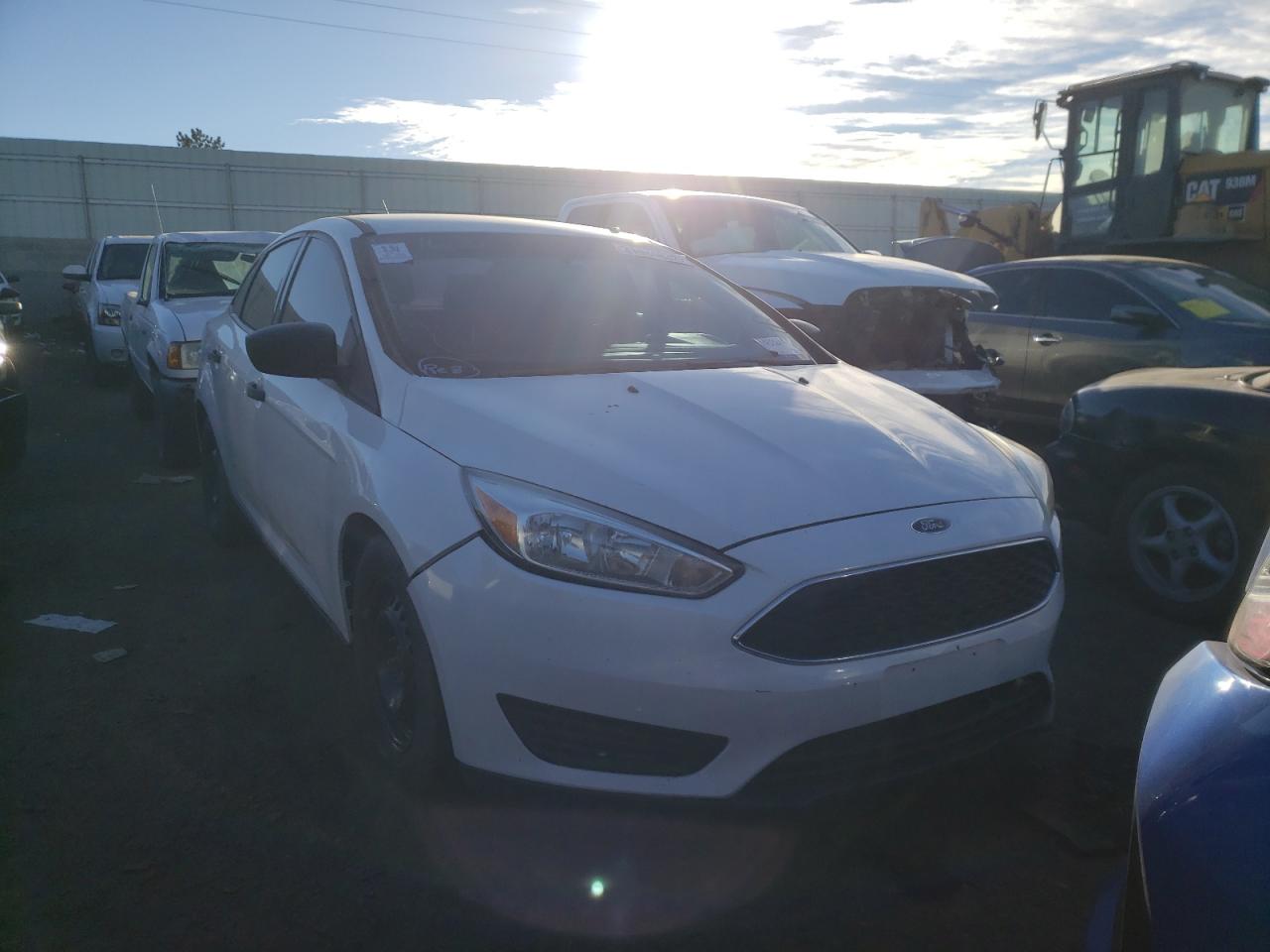 FORD FOCUS S 2017 with VIN 1FADP3E2XHL325361 - Photo from auction