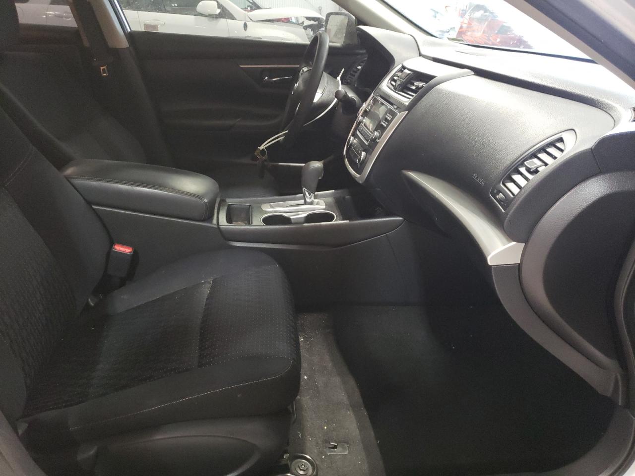 Photo 5 from auction – 2016 NISSAN ALTIMA 2.5 with VIN 1N4AL3AP5GC213386