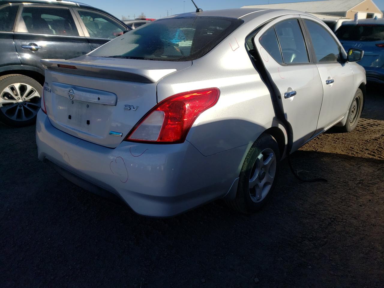 Photo 4 from auction – 2016 NISSAN VERSA S with VIN 3N1CN7AP1GL882752