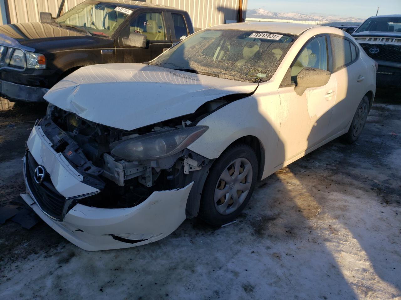 Photo 2 from auction – 2014 MAZDA 3 SV with VIN JM1BM1T75E1149193
