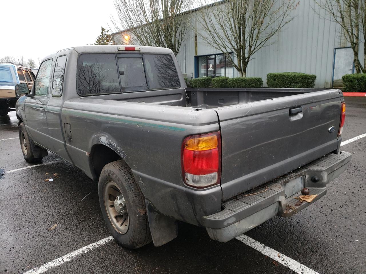 Photo 3 from auction – 1998 FORD RANGER SUP with VIN 1FTYR14U4WPB48552