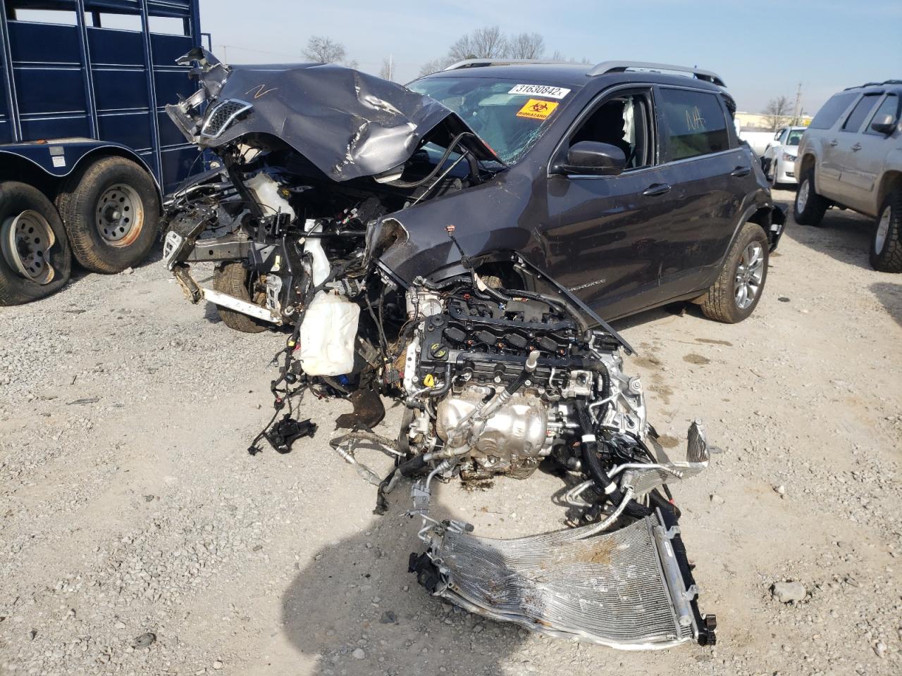 Photo 2 from auction – 2021 JEEP CHEROKEE L with VIN 1C4PJLLB0MD215175