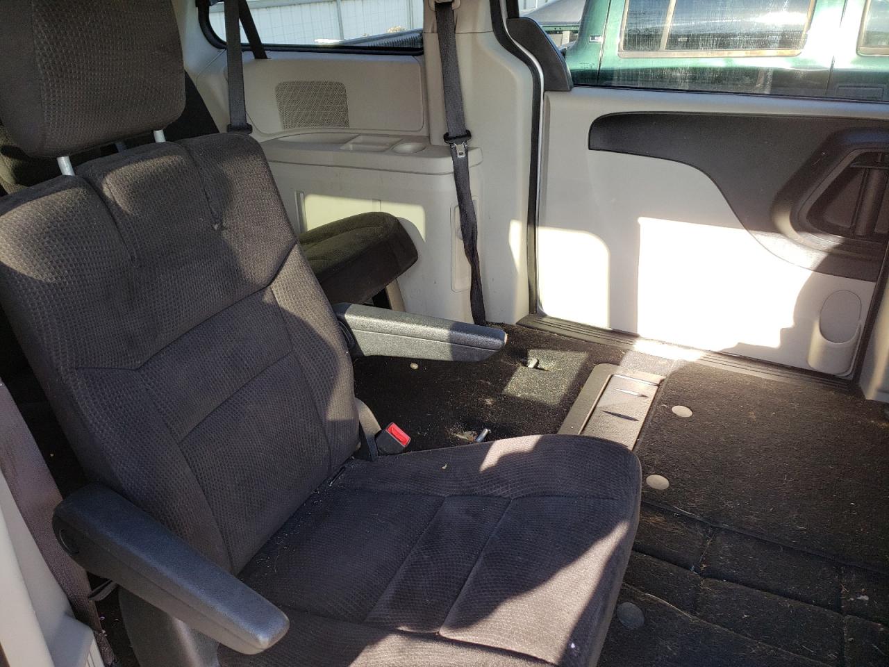 Photo 6 from auction – 2015 DODGE GRAND CARA with VIN 2C4RDGCG5FR541430