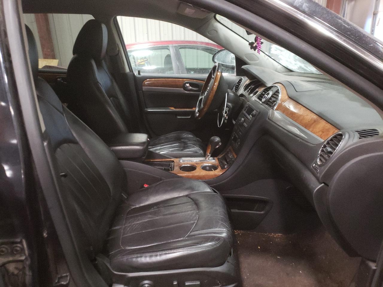 Photo 5 from auction – 2010 BUICK ENCLAVE CX with VIN 5GALVCED1AJ262120