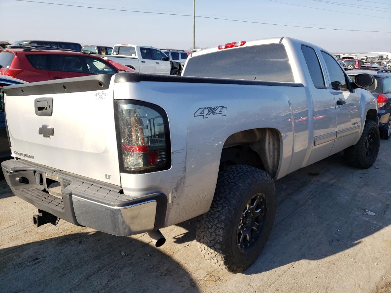 Photo 4 from auction – 2013 CHEVROLET SILVERADO with VIN 1GCRKSE78DZ339674