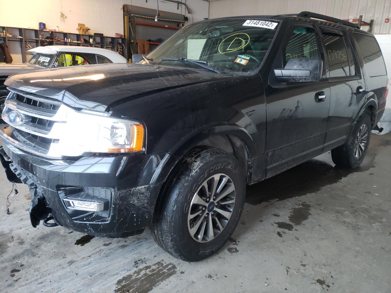 Photo 2 from auction – 2015 FORD EXPEDITION with VIN 1FMJU1JT4FEF39848
