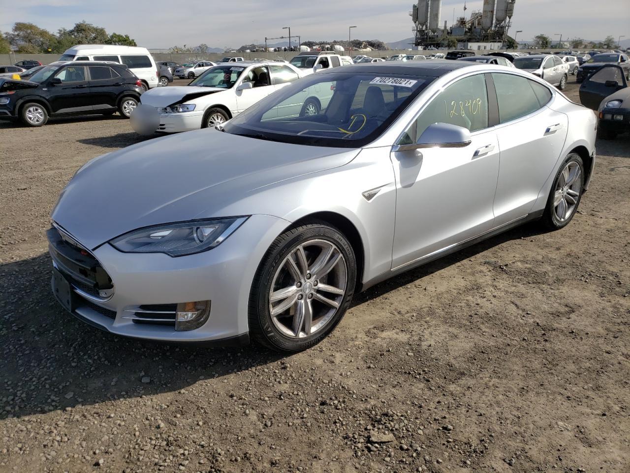 Photo 2 from auction – 2013 TESLA MODEL S with VIN 5YJSA1CN7DFP15528
