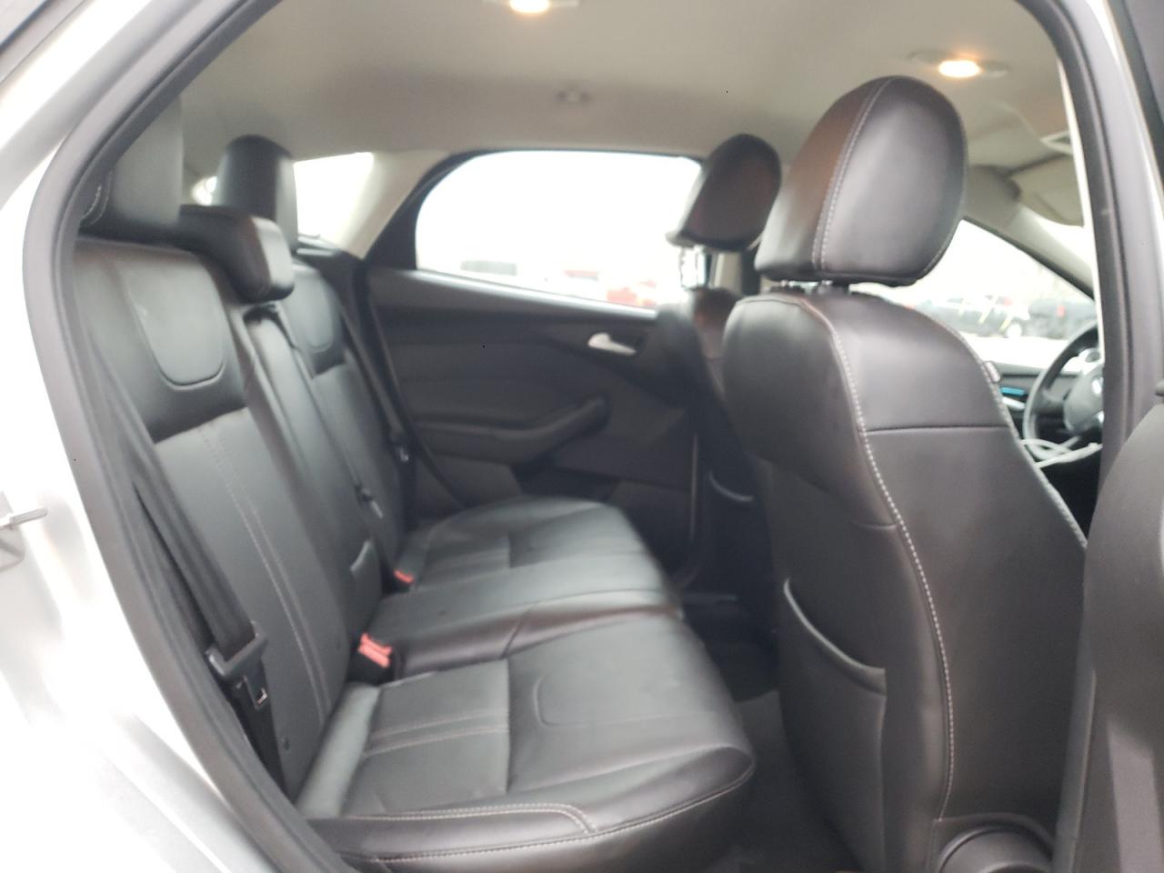 Photo 6 from auction – 2014 FORD FOCUS SE with VIN 1FADP3K26EL306810