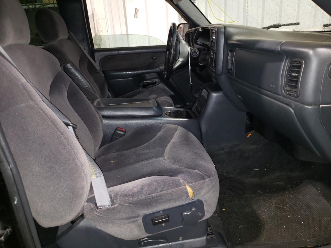 Photo 5 from auction – 2002 GMC NEW SIERRA with VIN 2GTEC19T521121050