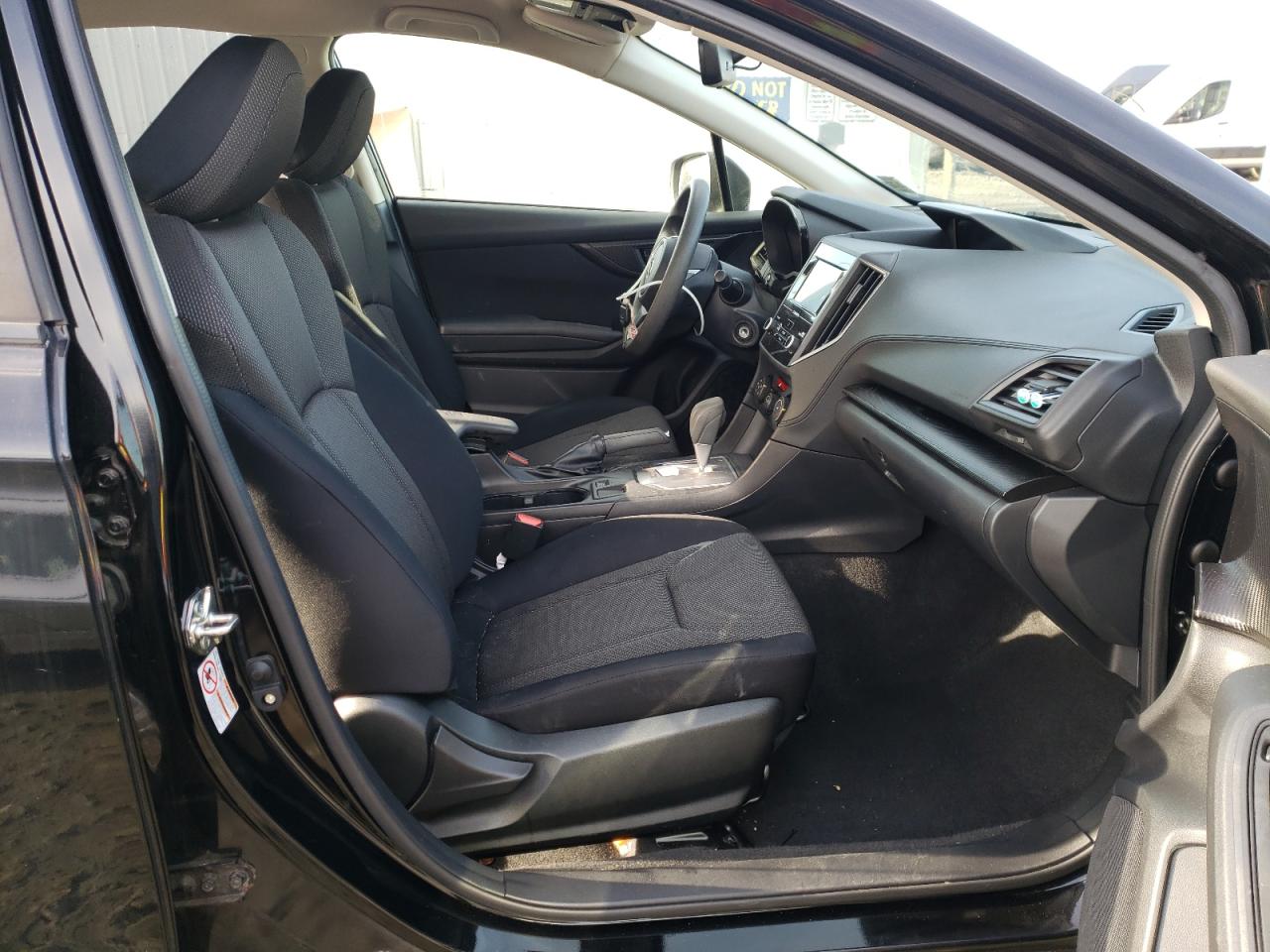 Photo 5 from auction – 2018 SUBARU CROSSTREK with VIN JF2GTAAC6JH268205