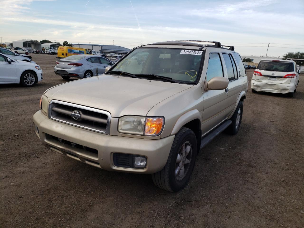 Photo 2 from auction – 2001 NISSAN PATHFINDER with VIN JN8DR07X11W508460