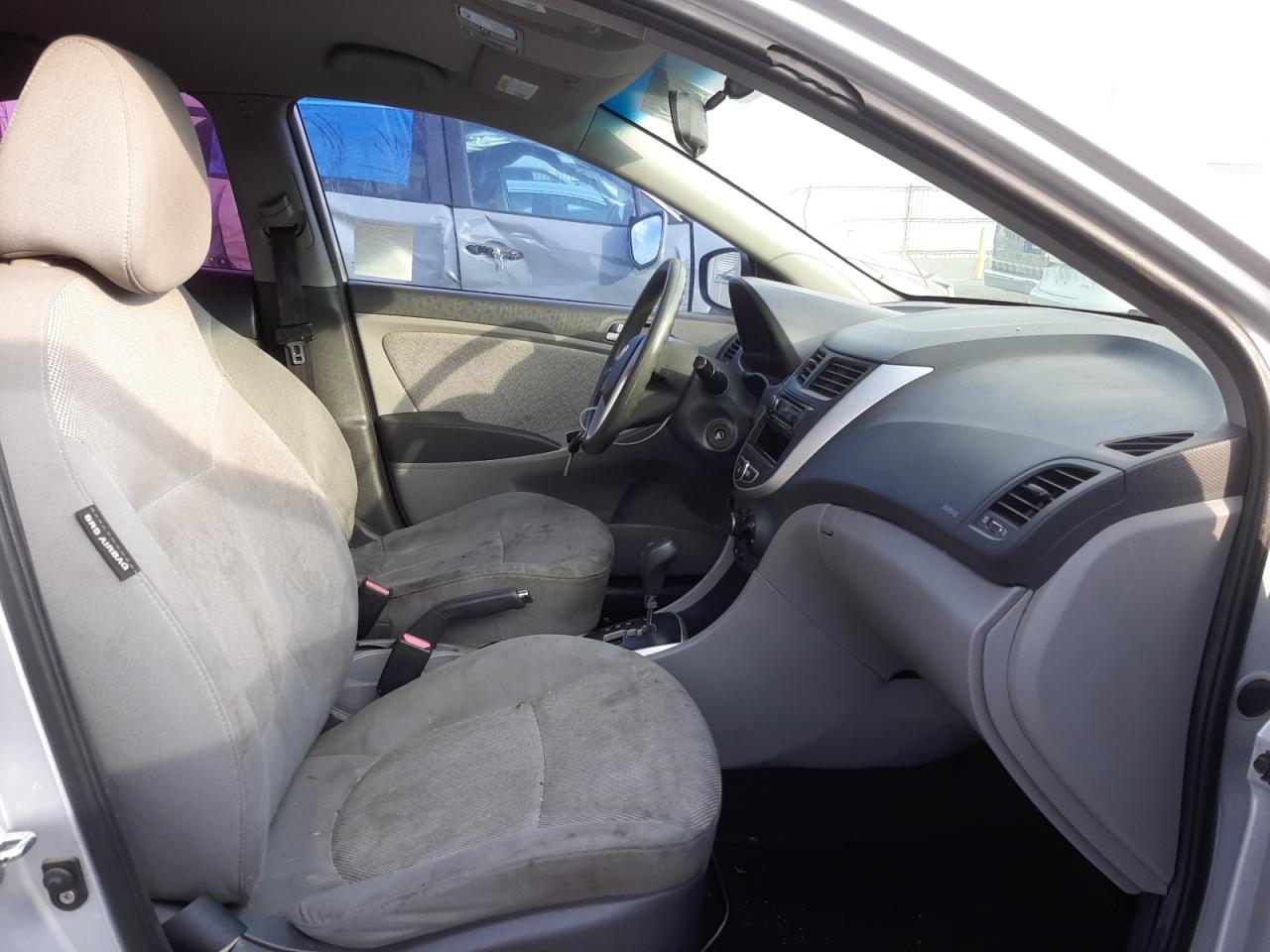 Photo 5 from auction – 2012 HYUNDAI ACCENT GLS with VIN KMHCT4AE8CU202969