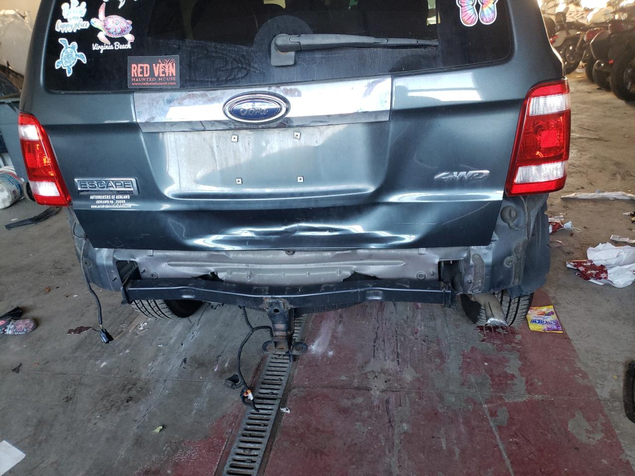 Photo 9 from auction – 2008 FORD ESCAPE LIM with VIN 1FMCU94198KD42082