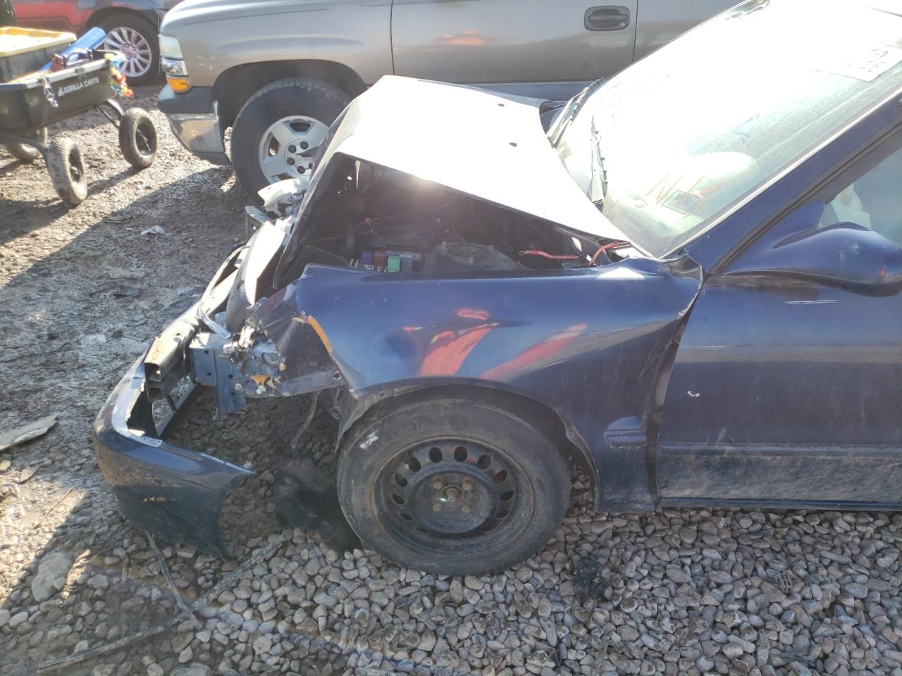 Photo 9 from auction – 2001 TOYOTA COROLLA CE with VIN 2T1BR12E41C511019