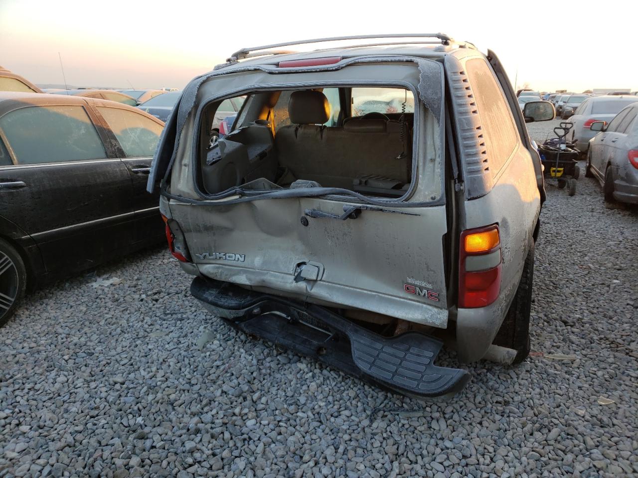 Photo 9 from auction – 2003 GMC YUKON with VIN 1GKEK13Z13J106220