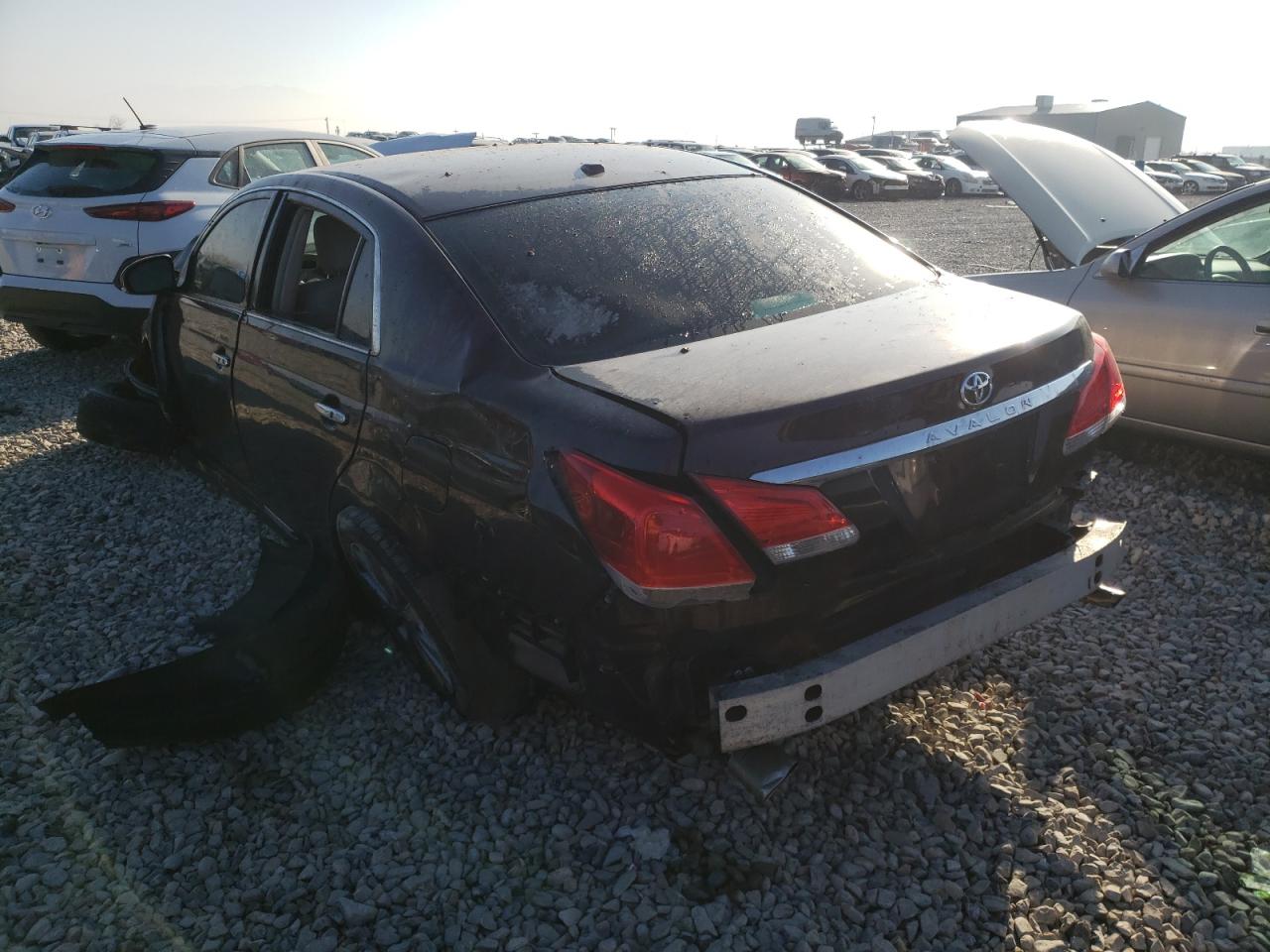 Photo 3 from auction – 2011 TOYOTA AVALON with VIN 4T1BK3DB1BU382143