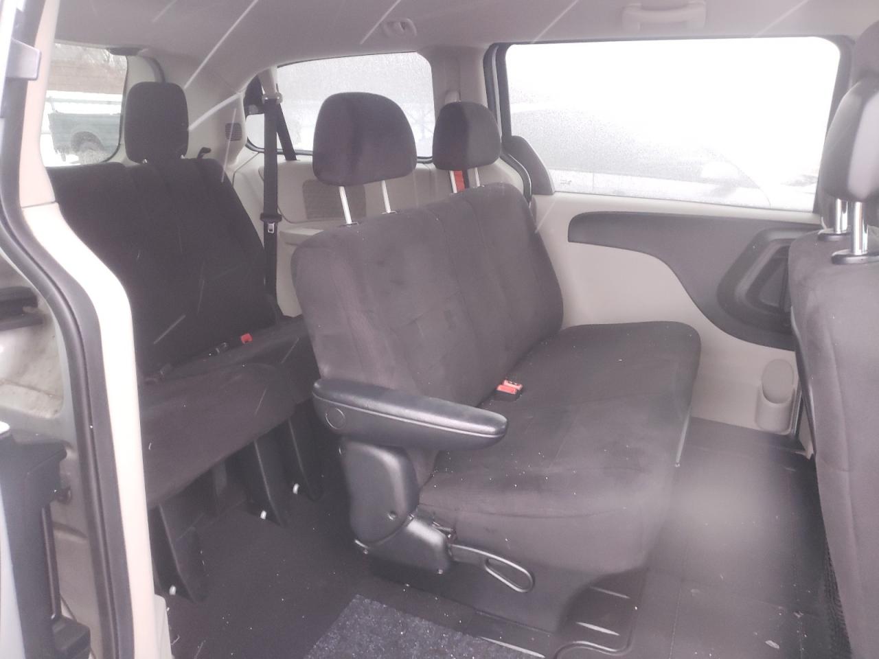 Photo 6 from auction – 2011 DODGE GRAND CARA with VIN 2D4RN4DGXBR673638