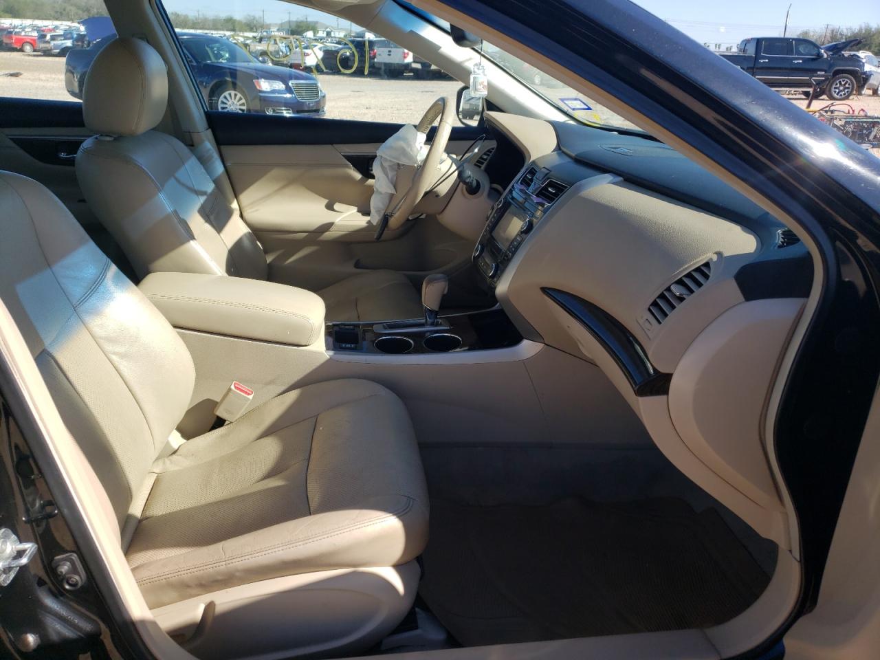 Photo 5 from auction – 2013 NISSAN ALTIMA with VIN 1N4AL3AP0DN534266