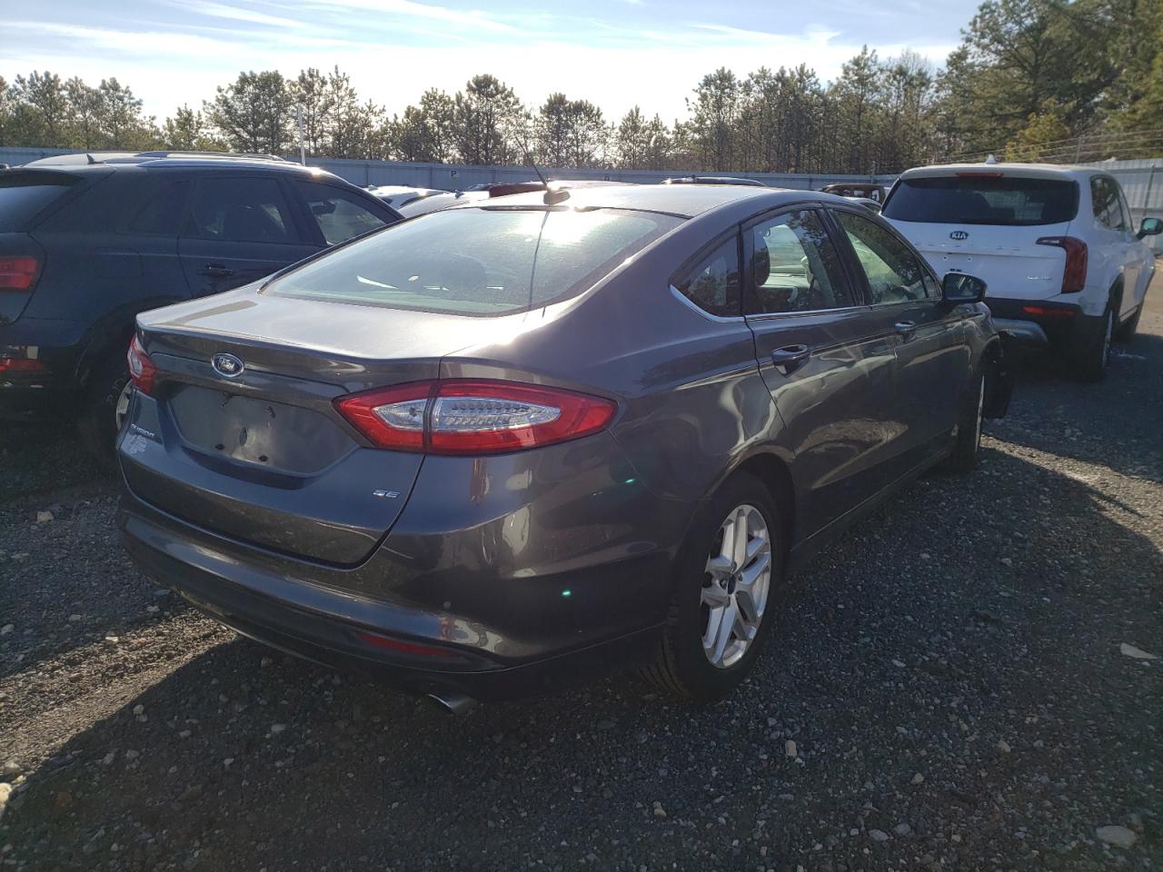 Photo 4 from auction – 2016 FORD FUSION SE with VIN 3FA6P0H74GR209491