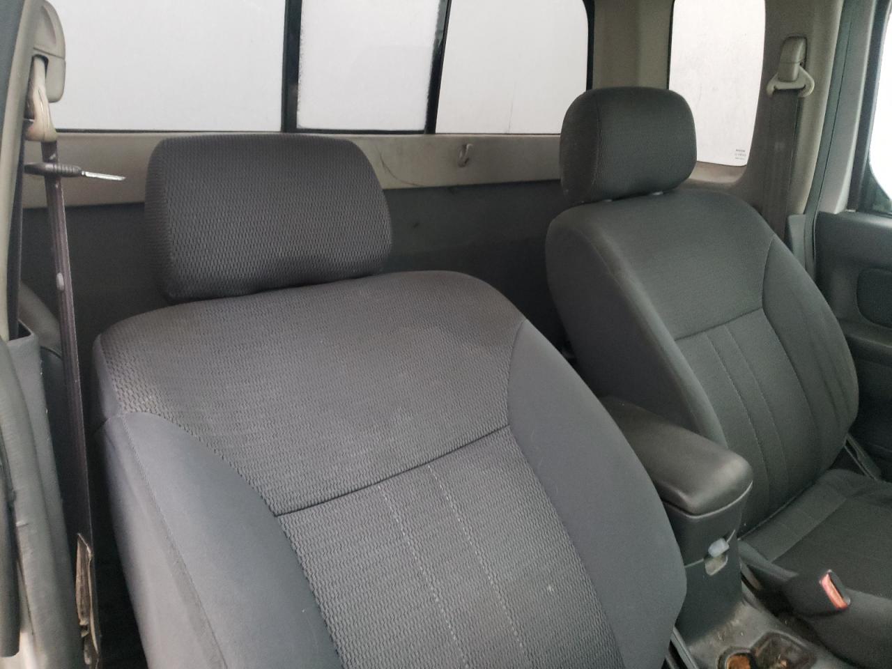 Photo 6 from auction – 2002 NISSAN FRONTIER K with VIN 1N6DD26S82C391584