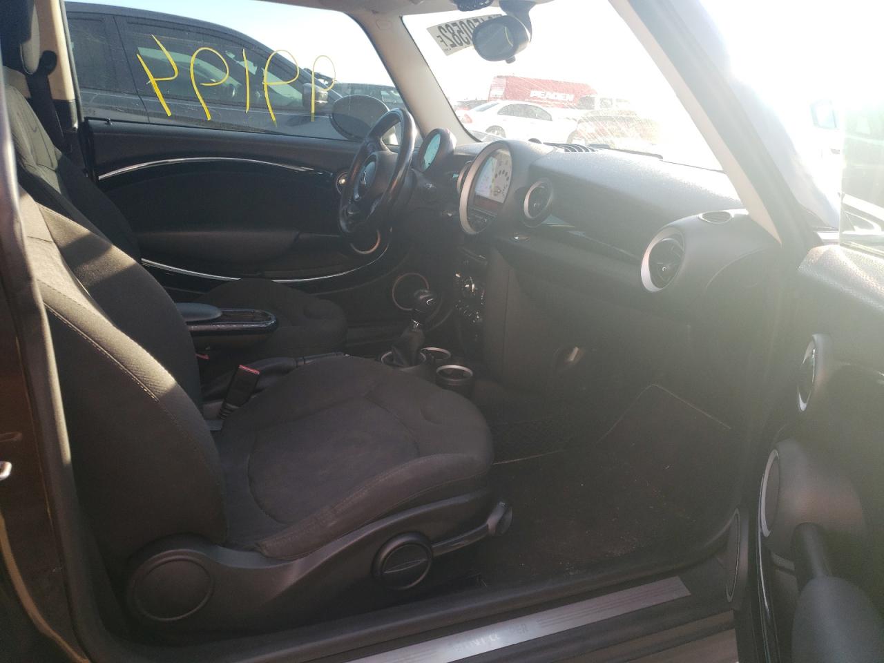 Photo 5 from auction – 2012 MINI COOPER with VIN WMWSU3C52CT259465