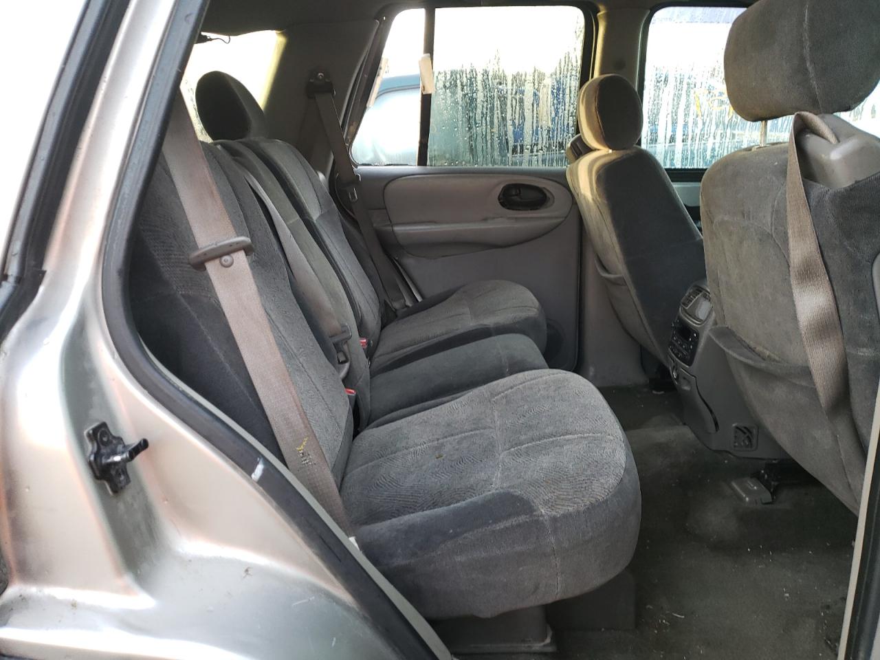 Photo 6 from auction – 2002 CHEVROLET TRAILBLAZE with VIN 1GNDT13S522132214