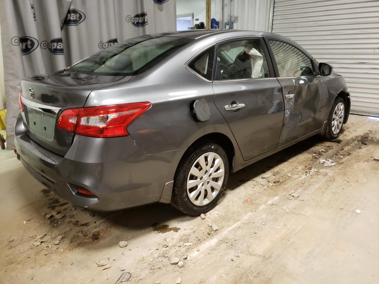 Photo 4 from auction – 2016 NISSAN SENTRA S with VIN 3N1AB7AP1GY332261