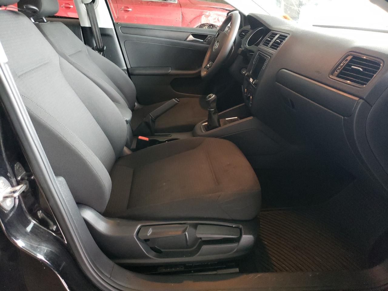 Photo 5 from auction – 2016 VOLKSWAGEN JETTA S with VIN 3VW167AJ3GM397940
