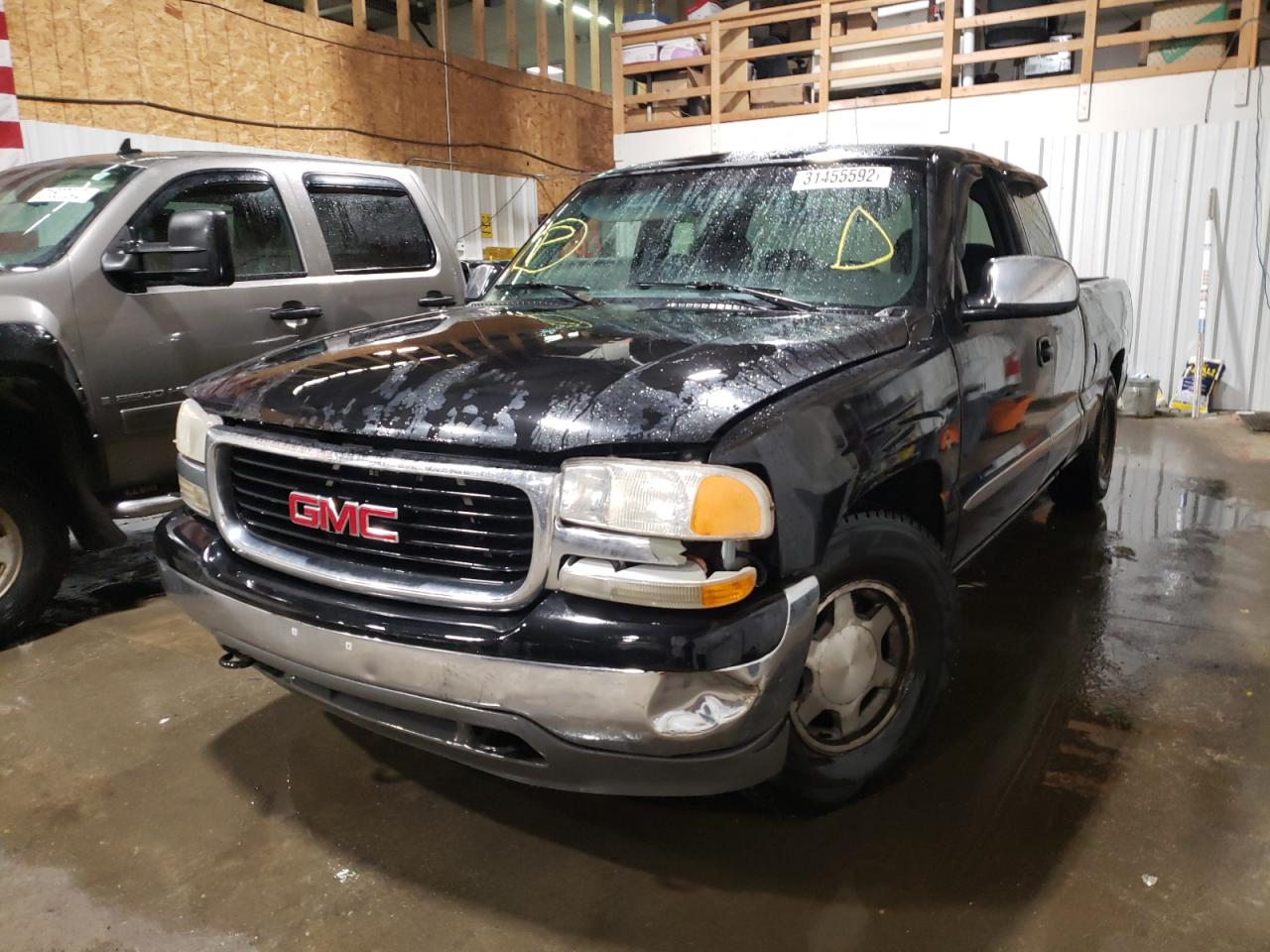 Photo 2 from auction – 2002 GMC NEW SIERRA with VIN 2GTEC19T521121050