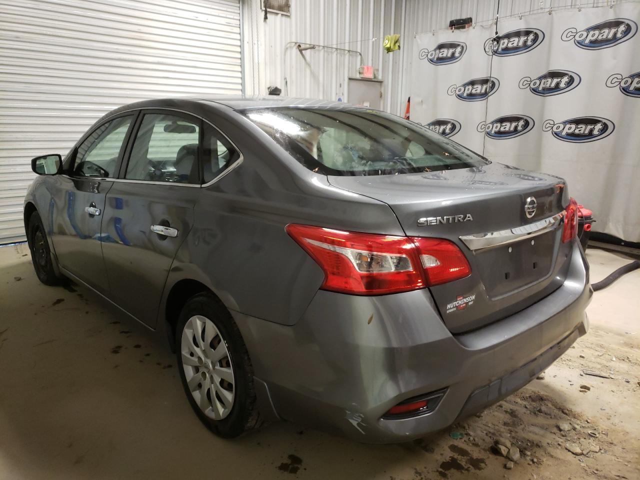 Photo 3 from auction – 2016 NISSAN SENTRA S with VIN 3N1AB7AP1GY332261