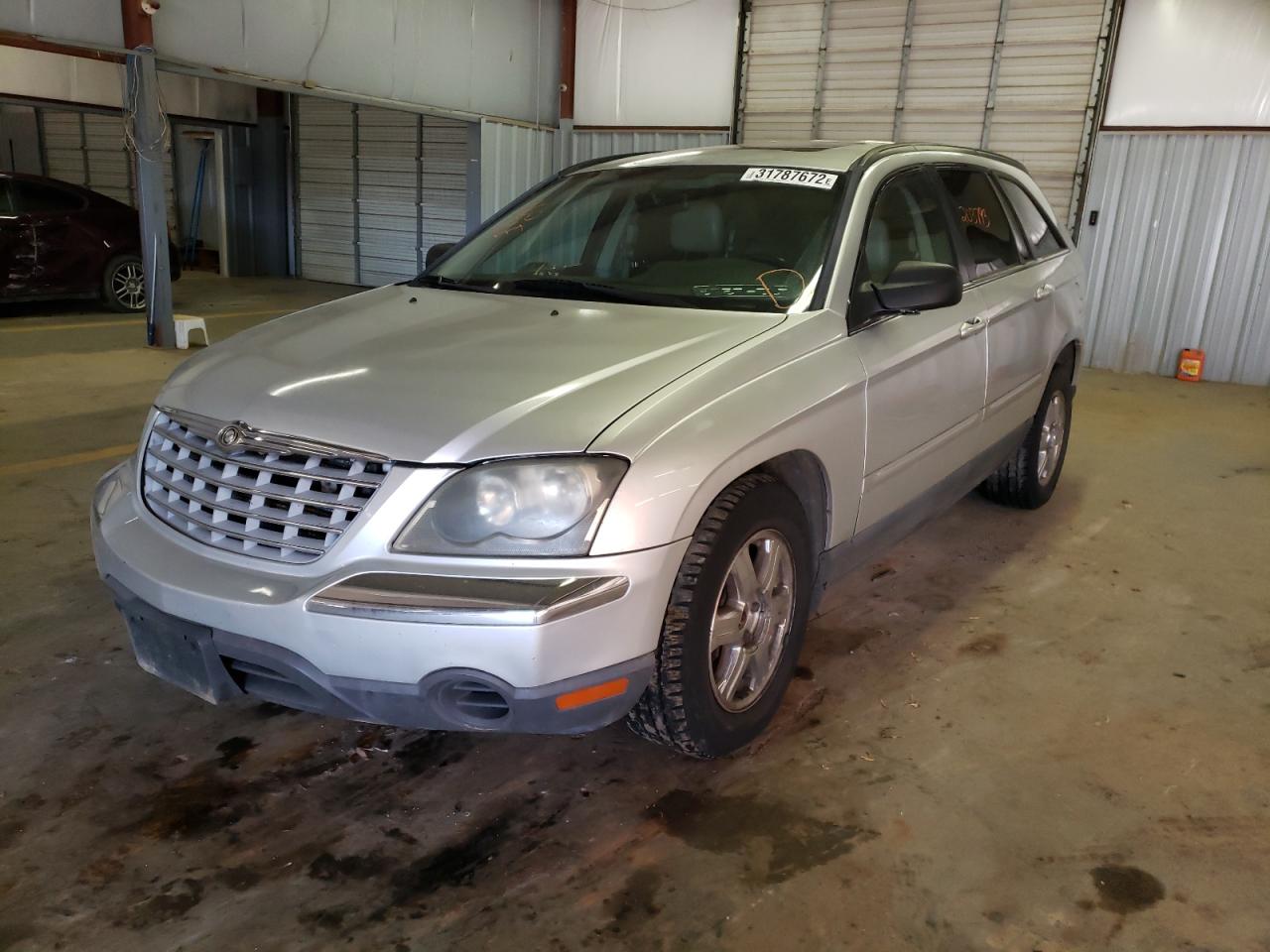 Photo 2 from auction – 2004 CHRYSLER PACIFICA with VIN 2C8GF68484R641351