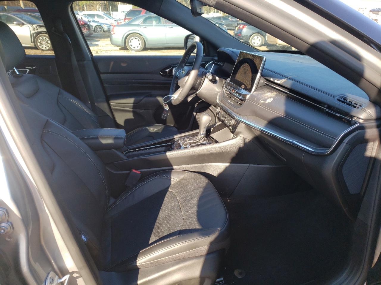 Photo 5 from auction – 2022 JEEP COMPASS LI with VIN 3C4NJDCB7NT111307