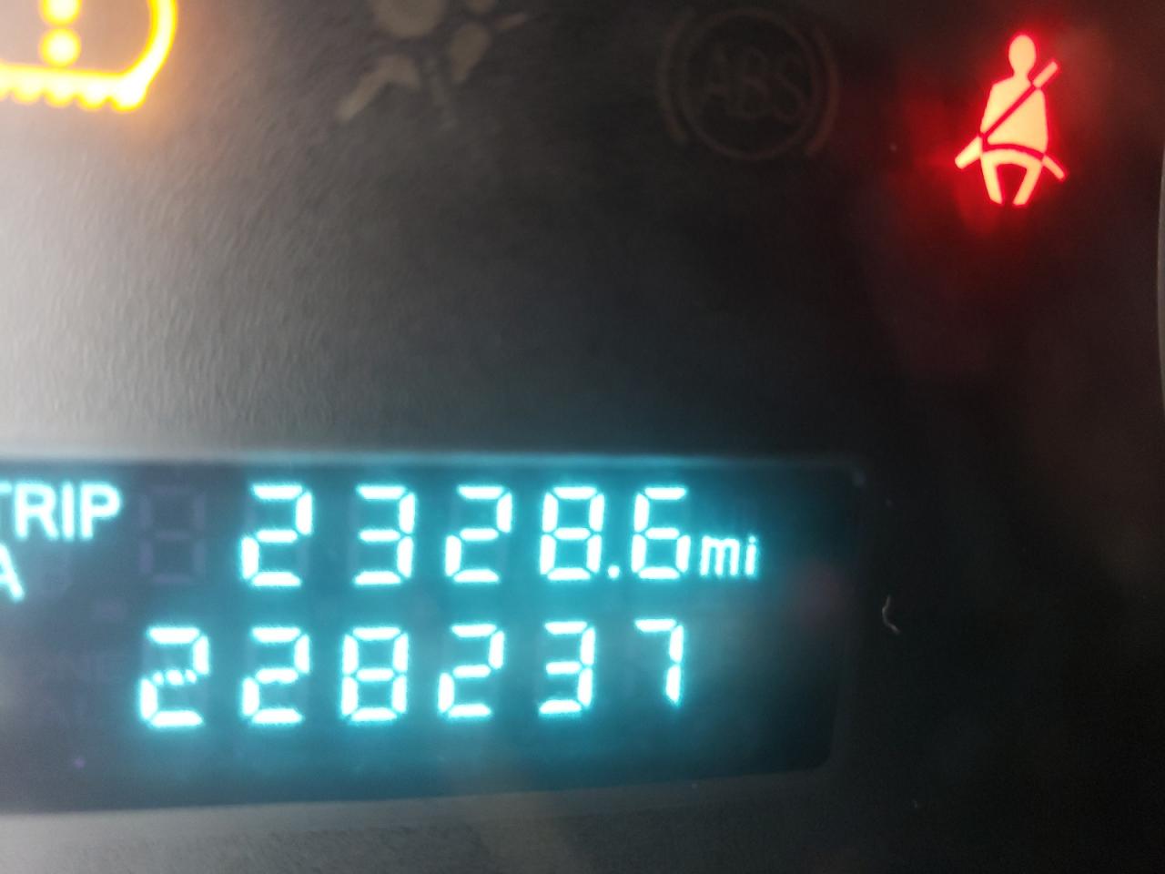 Photo 8 from auction – 2008 FORD ESCAPE XLS with VIN 1FMCU92Z28KE02079
