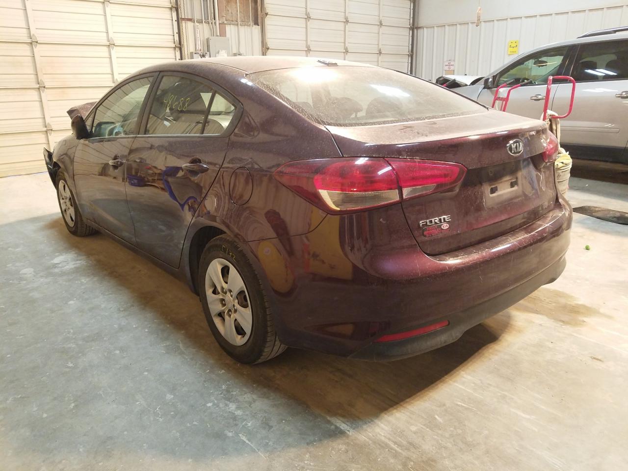 Photo 3 from auction – 2018 KIA FORTE LX with VIN 3KPFK4A75JE190023