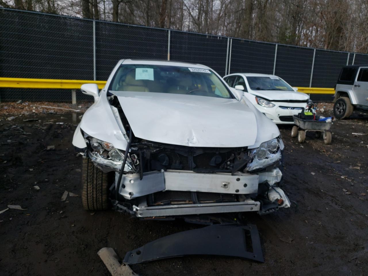 Photo 9 from auction – 2012 LEXUS LS 460 with VIN JTHCL5EF1C5013845