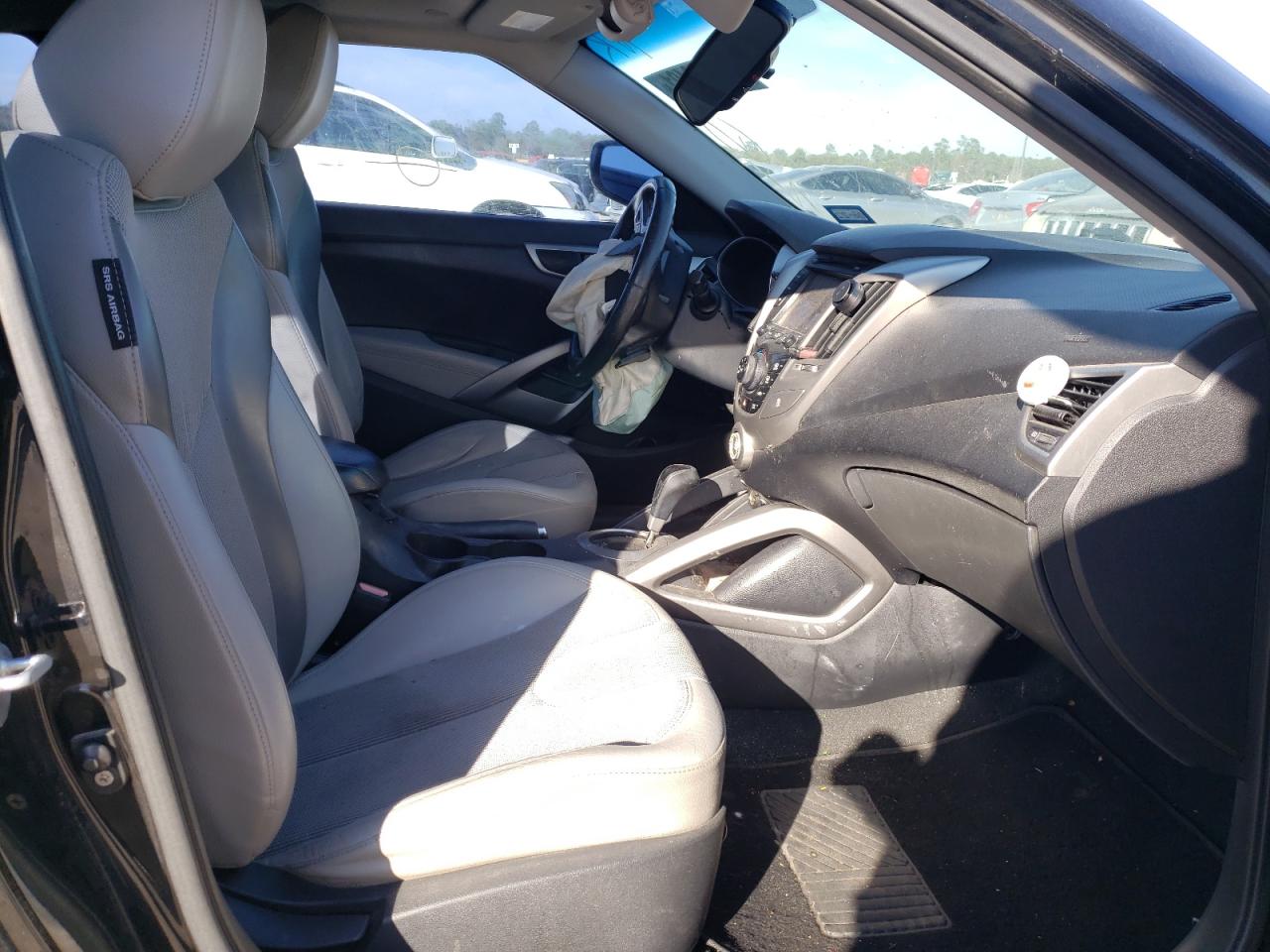 Photo 5 from auction – 2012 HYUNDAI VELOSTER with VIN KMHTC6AD7CU054784