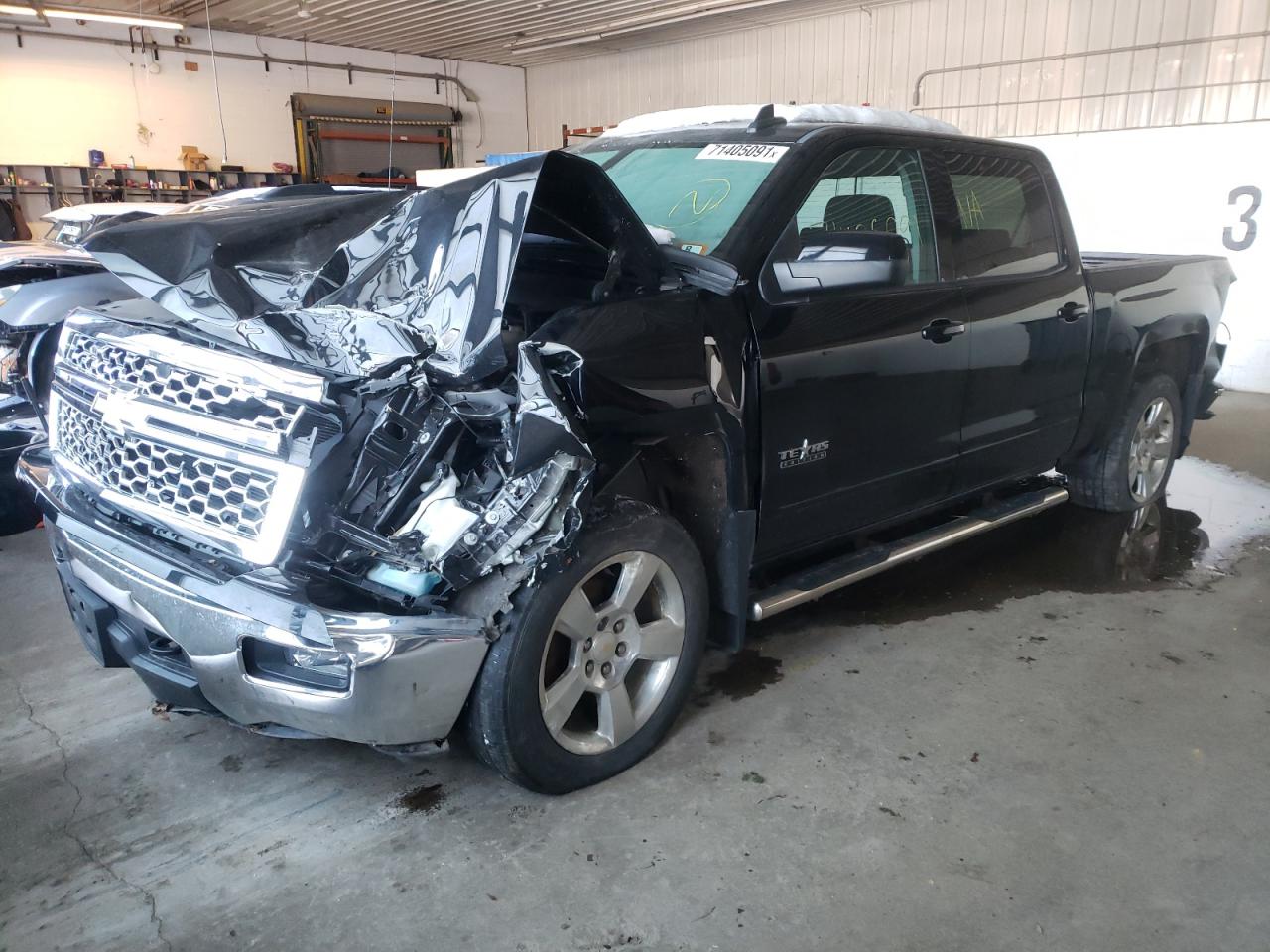 Photo 2 from auction – 2015 CHEVROLET SILVERADO with VIN 3GCUKREC5FG343779