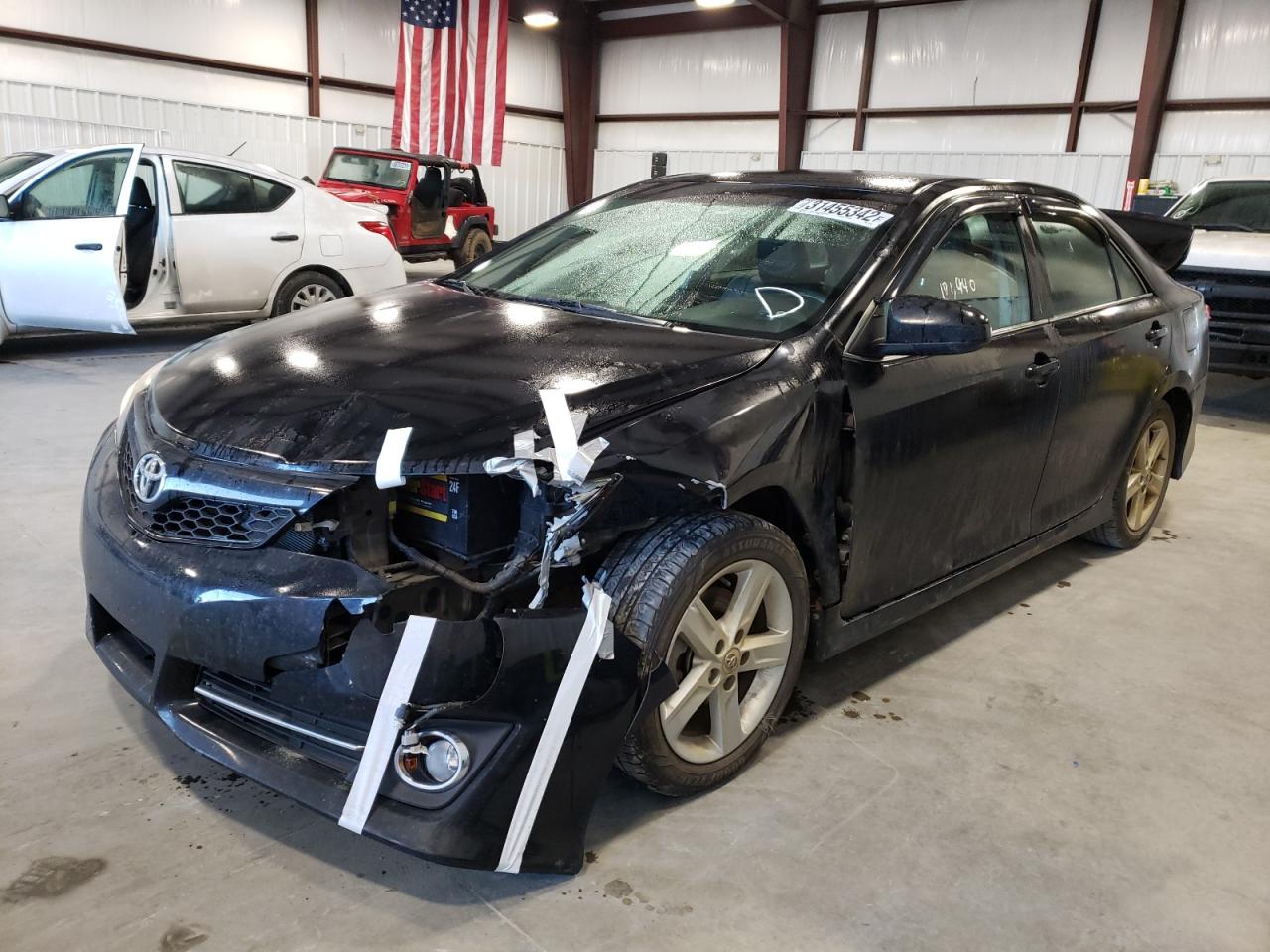 Photo 2 from auction – 2014 TOYOTA CAMRY L with VIN 4T1BF1FK3EU337585