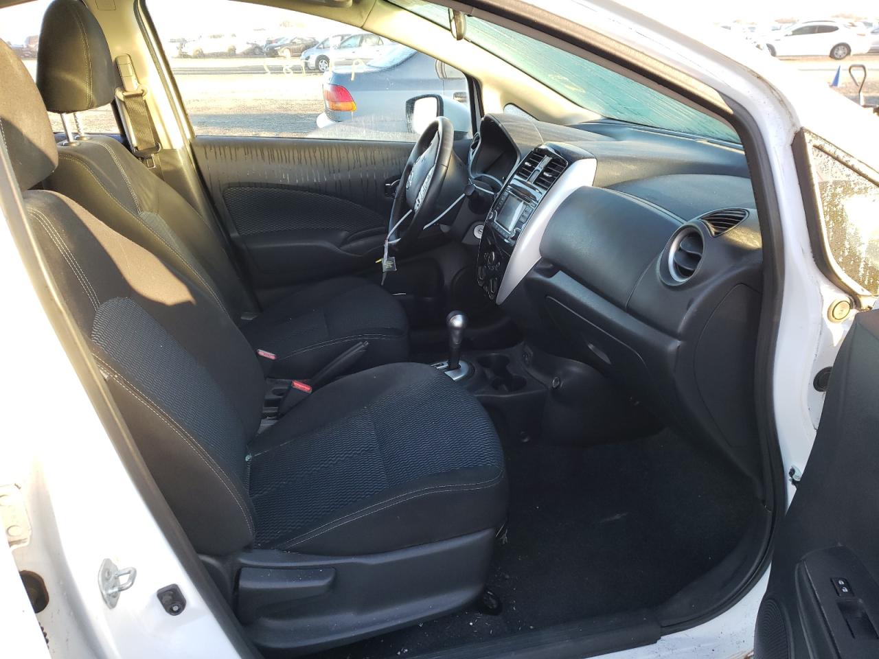 Photo 5 from auction – 2017 NISSAN VERSA NOTE with VIN 3N1CE2CP7HL362153
