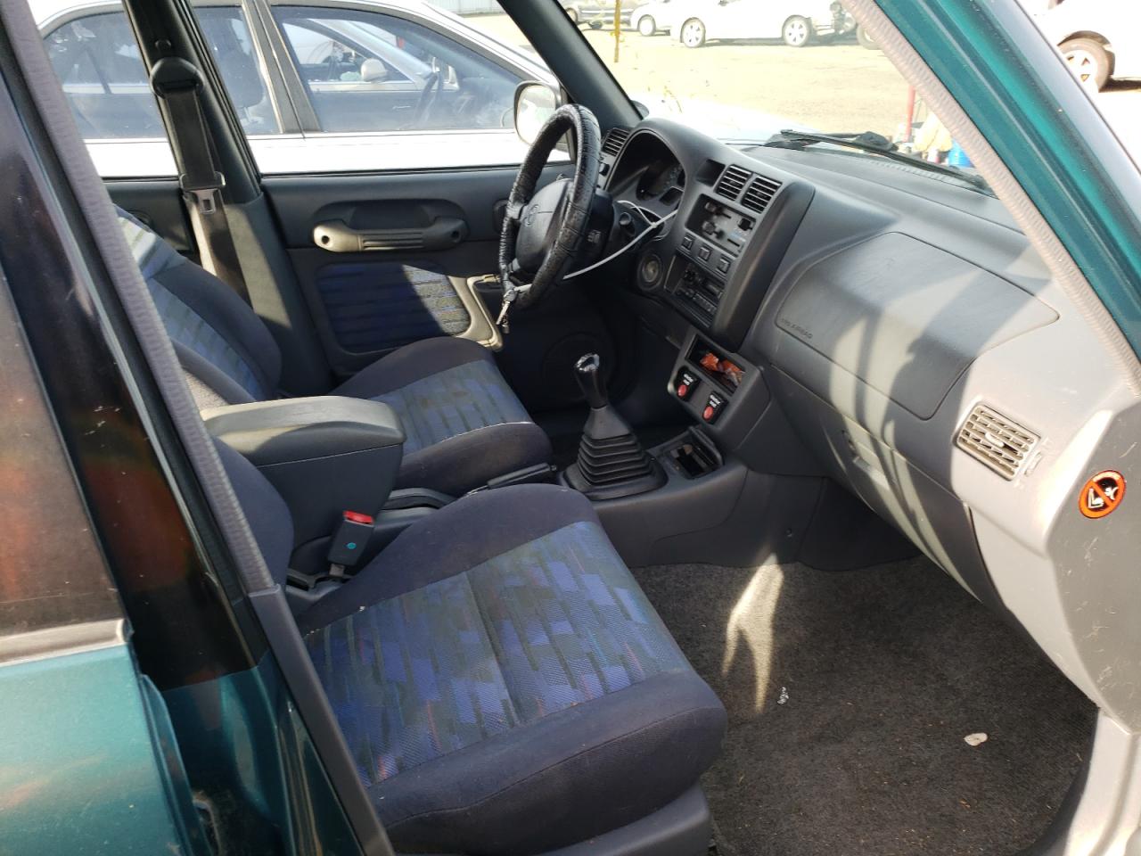Photo 5 from auction – 1997 TOYOTA RAV4 with VIN JT3HP10V7V0119756