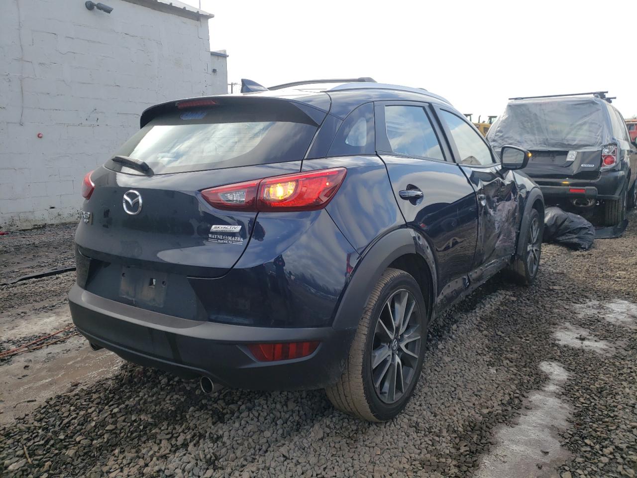 Photo 4 from auction – 2016 MAZDA CX-3 GRAND with VIN JM1DKBD79G0126401