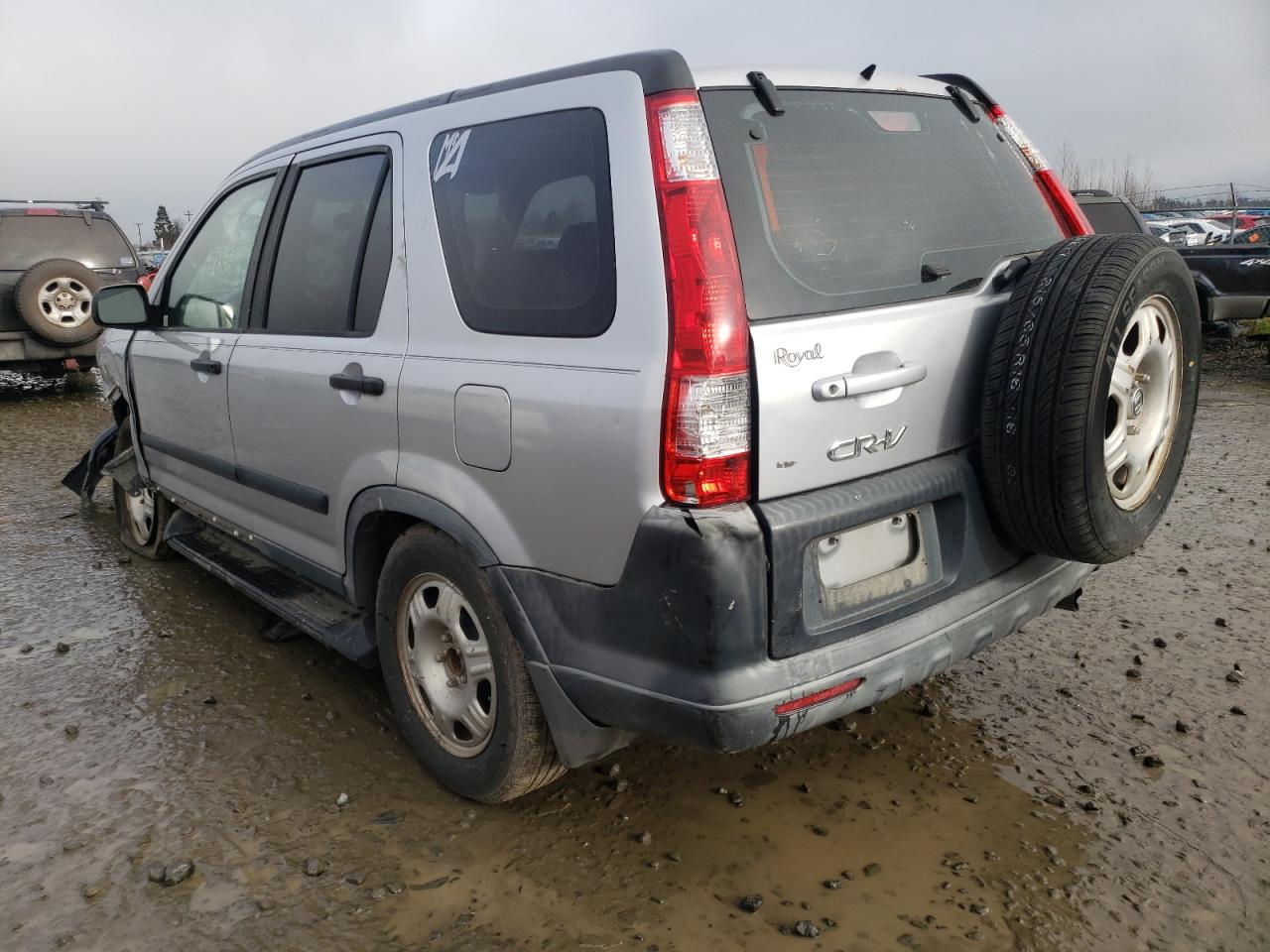 Photo 3 from auction – 2005 HONDA CR-V LX with VIN JHLRD68535C018905