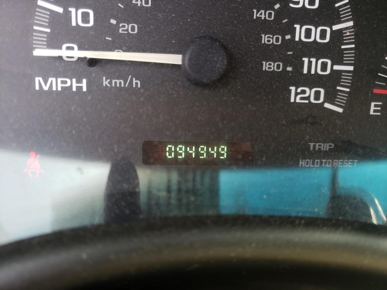 Photo 8 from auction – 2004 CHEVROLET CLASSIC with VIN 1G1ND52F24M515095