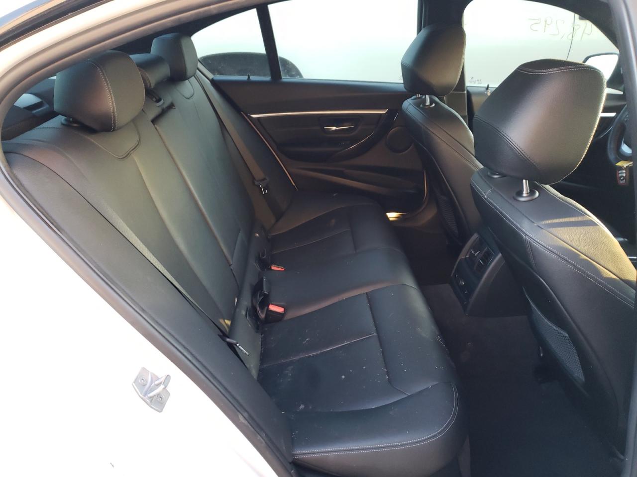 Photo 6 from auction – 2017 BMW 330 XI with VIN WBA8D9C34HA005819